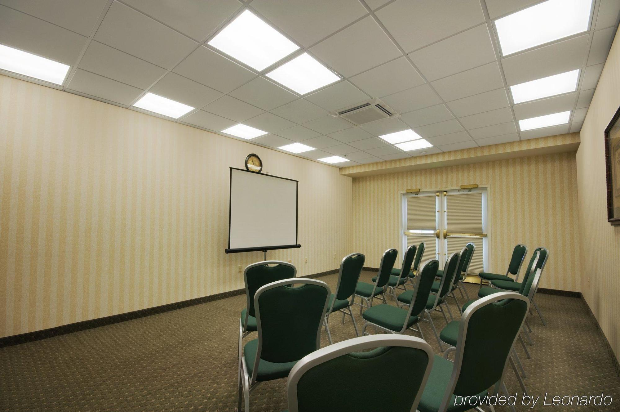 Best Western Plus Lake Elsinore Inn & Suites Exterior photo